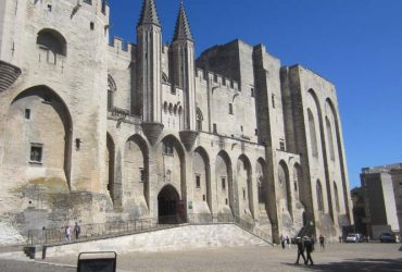 Faites votre festival d’Avignon ! Le team building “Spectacle”