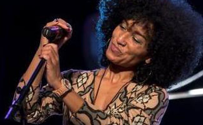 orchestre-jazz-soiree-coctail-entreprise-sud-luberon-13-84-83-30-34