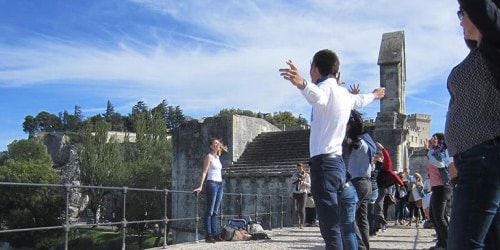 Team building Avignon : le rallye pédestre "One day in Avignon"