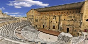 Team building Theatre antique Orange