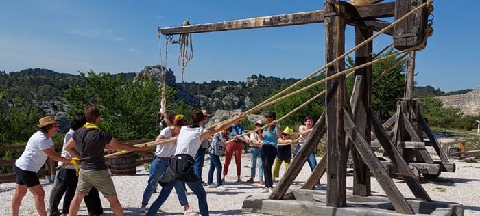 team building assaut des baux